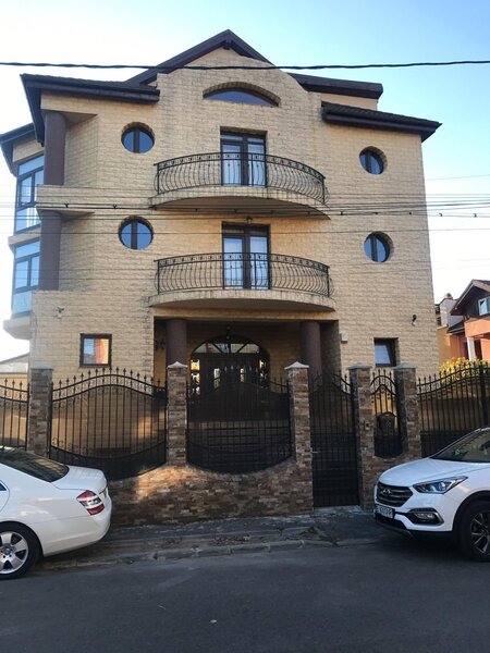 Colentina -proprietar vand vila
